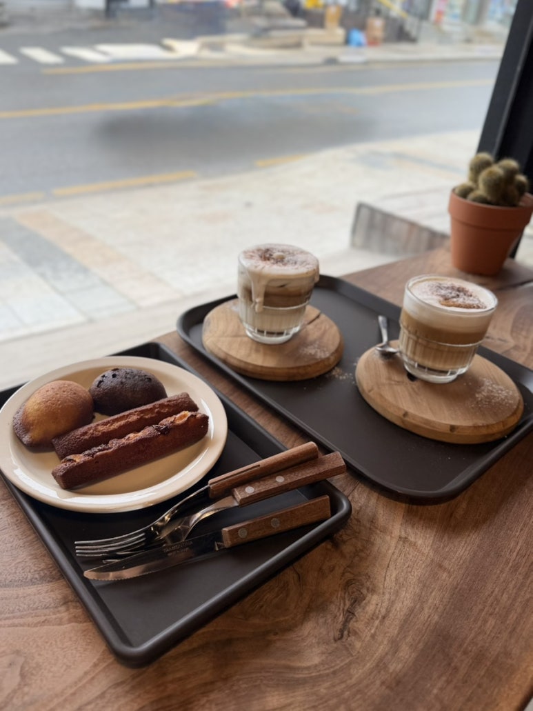 태백카페 베이크우드