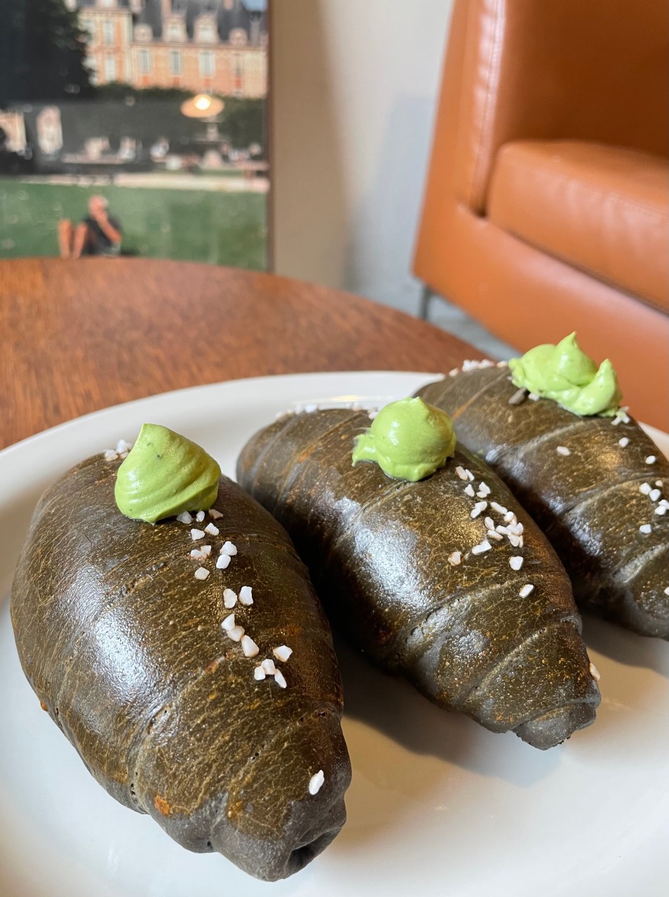 먹물말차크림 소금빵