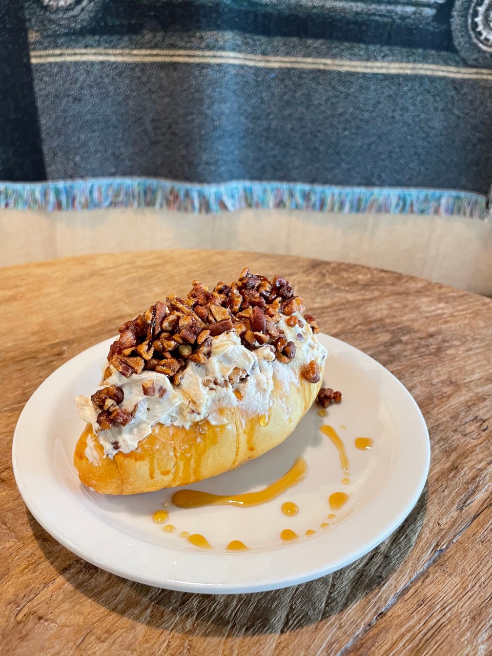 메이플피칸크림치즈 소금빵